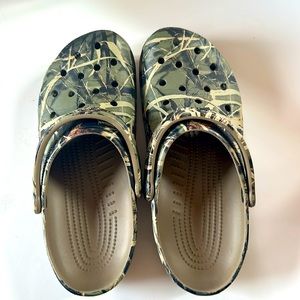 Camo Crocs, Size 10 Mens, Size 12 W